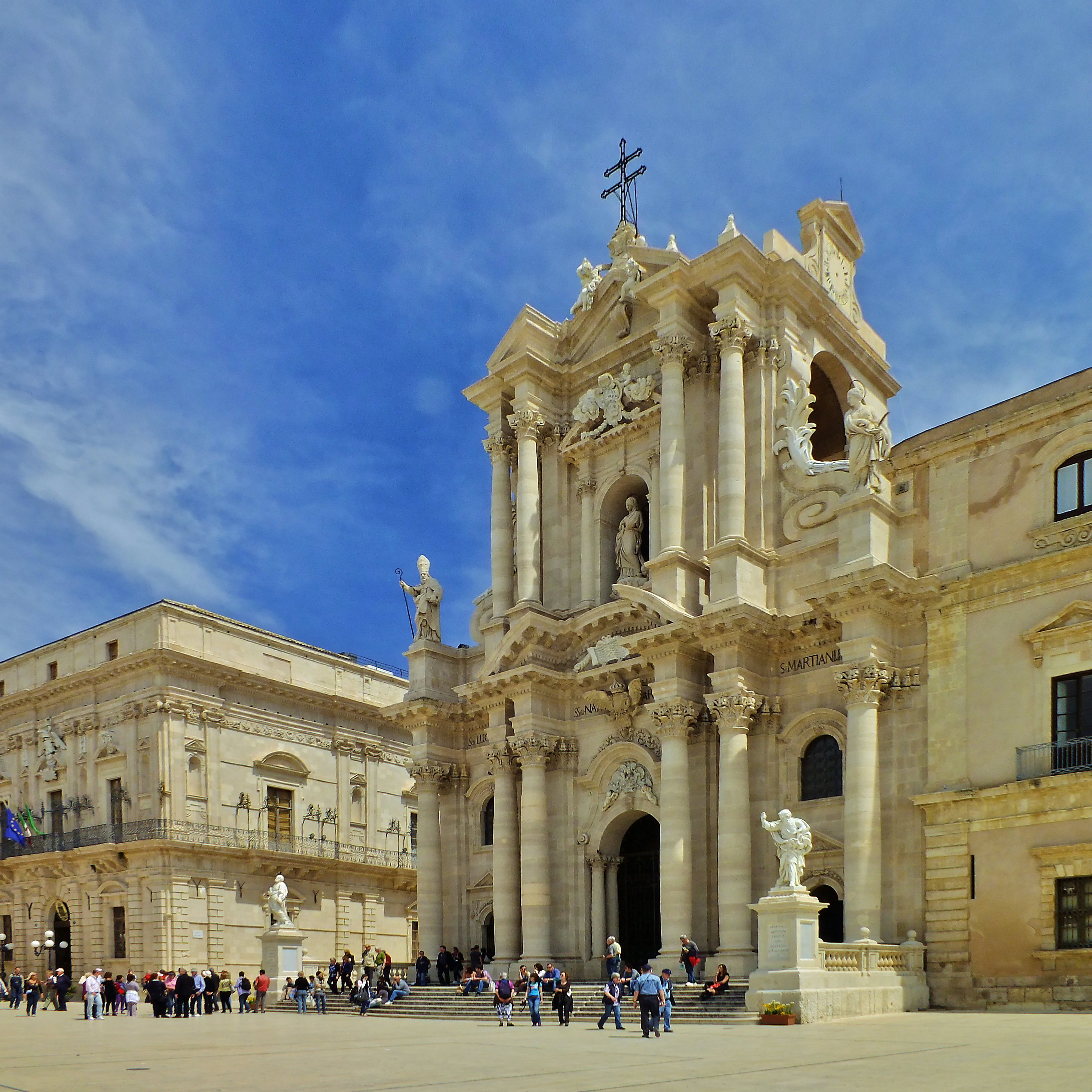 (GERMANY OUT) Syrakus, Ortigia, Dom Santa Maria delle Colonne und Rathaus (Municipio)  (Photo by Ihlow/ullstein bild via Getty Images)