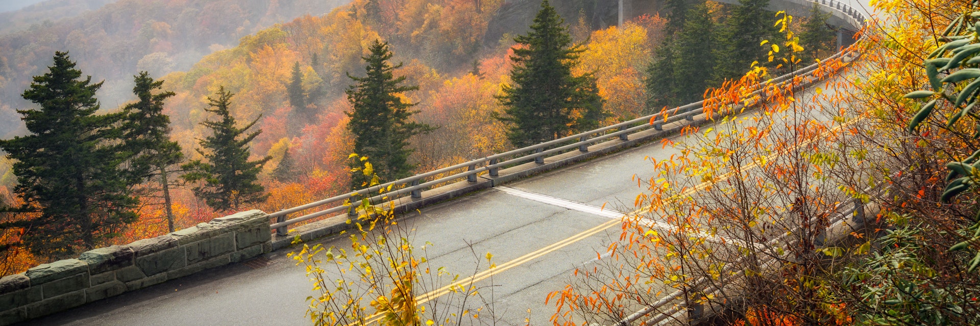 Linn Cove Viaduct along Blue Ridge Parkway.