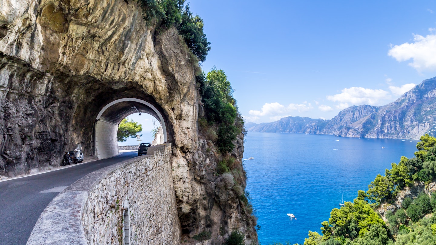 Amalfi Coast, Mediterranean Sea, Italy. License Type: media Download Time: 2023-08-31T01:12:15.000Z User: mvm_lonelyplanet Is Editorial: No purchase_order: