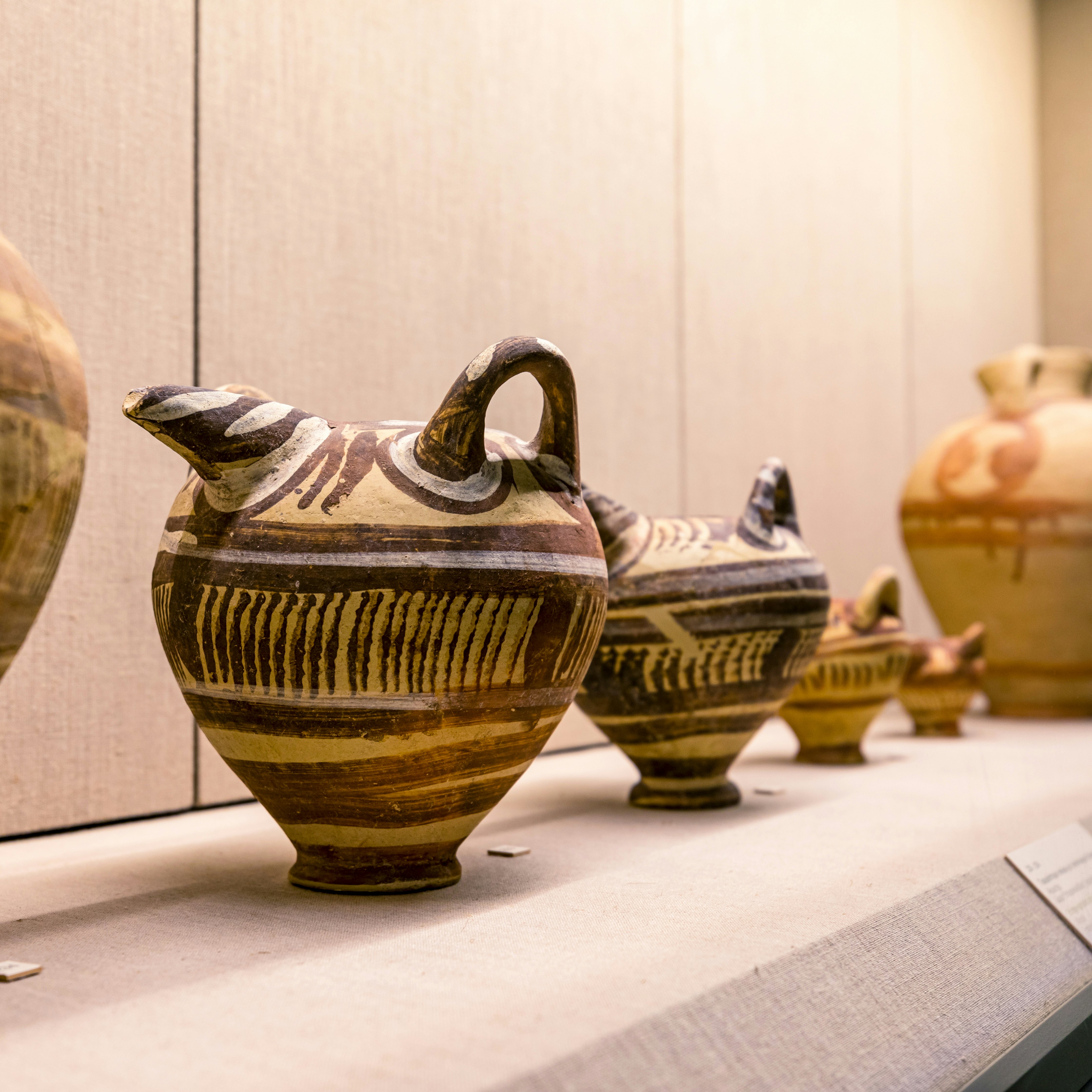 Ancient pottery in Museum of Prehistoric Thera.